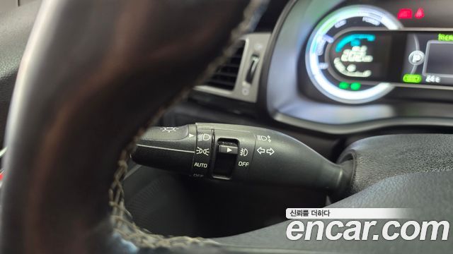 Kia Niro 2017 — photo 33