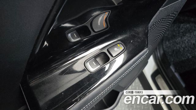 Kia Niro 2017 — photo 34