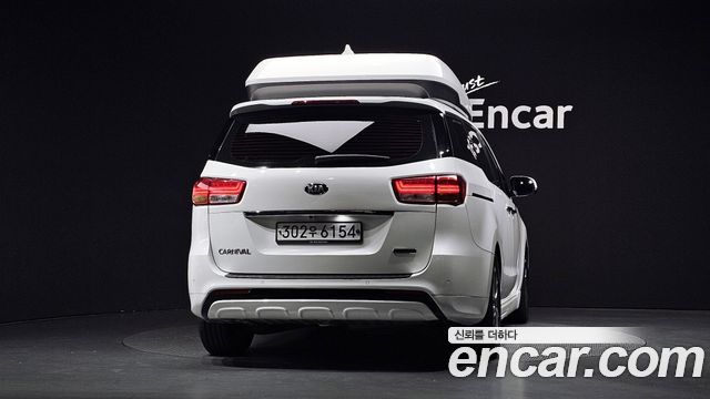Kia Canival 2015 — photo 4