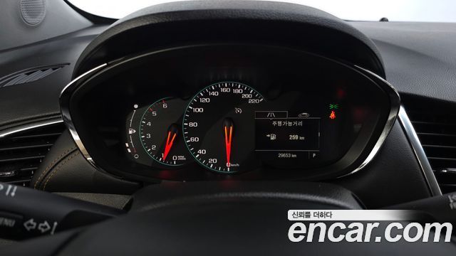 Chevrolet Korea Trax 2018 — photo 11