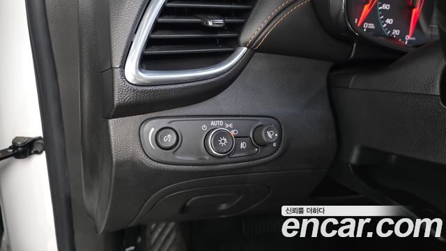Chevrolet Korea Trax 2018 — photo 23