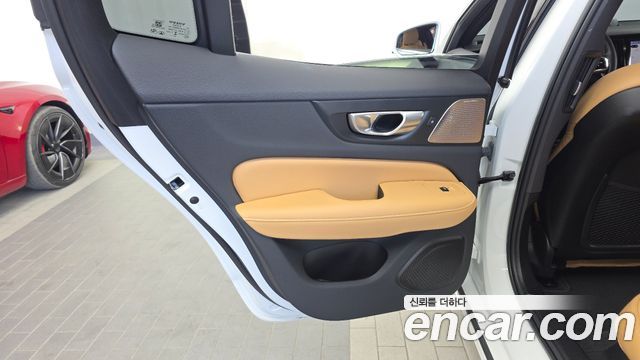 Volvo S60 2024 — photo 15