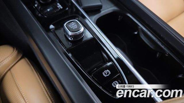 Volvo S60 2024 — photo 29