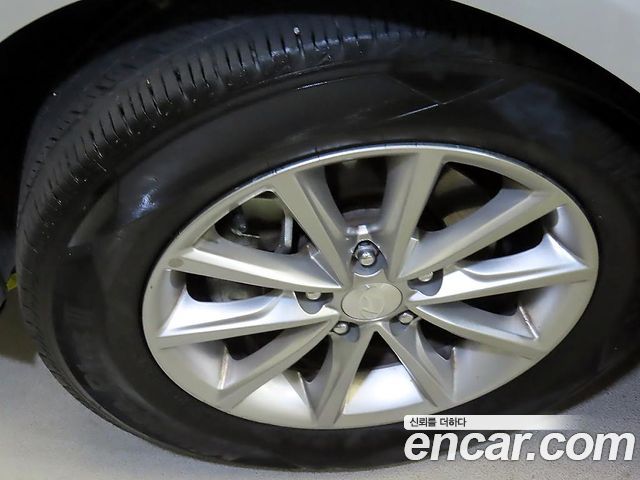 Hyundai Sonata 2018 — photo 19