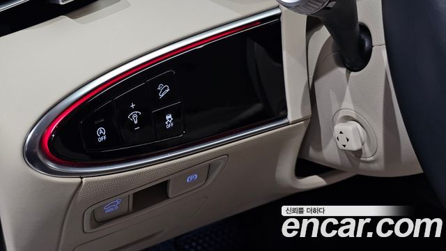 Genesis GV70 2023 — photo 25