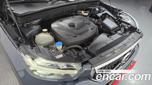 Volvo XC40 2020 — photo 6
