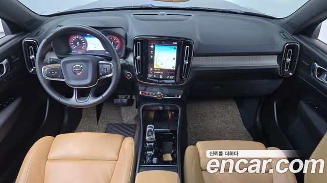 Volvo XC40 2020 — photo 10