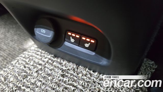 Volvo XC40 2020 — photo 24