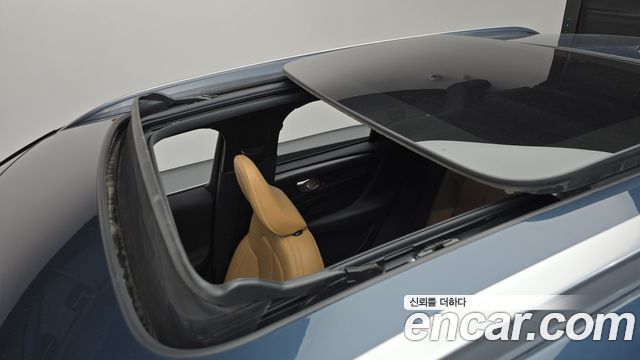 Volvo XC40 2020 — photo 25