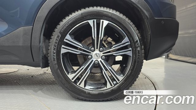 Volvo XC40 2020 — photo 7