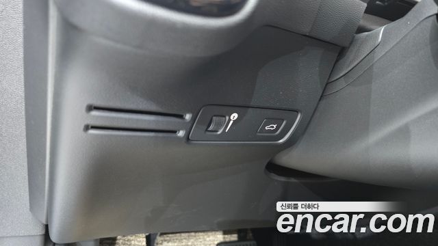 Volvo XC40 2020 — photo 27