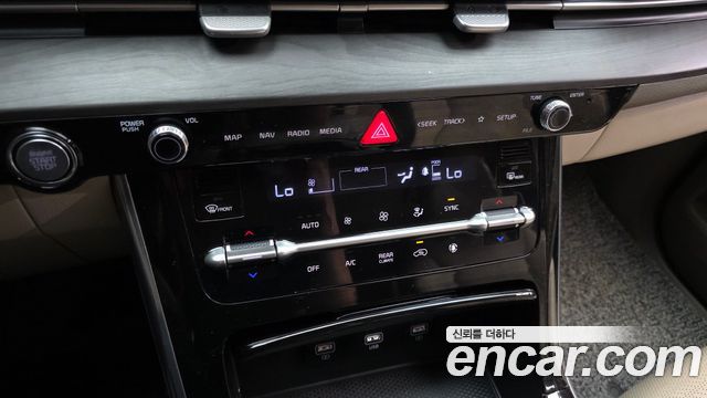 Kia Canival 2021 — photo 24