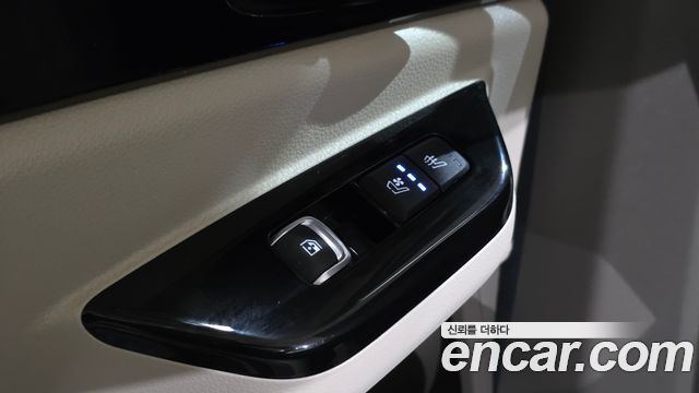 Kia Canival 2021 — photo 25