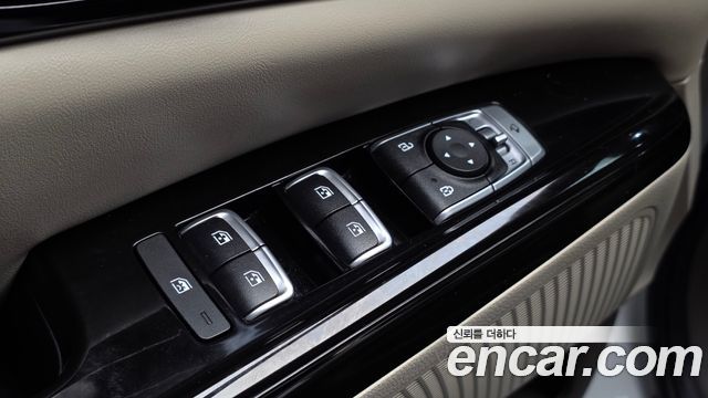 Kia Canival 2021 — photo 29