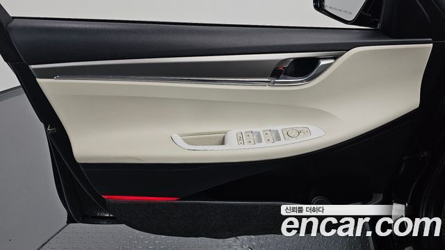 Hyundai Grandeur 2023 — photo 14
