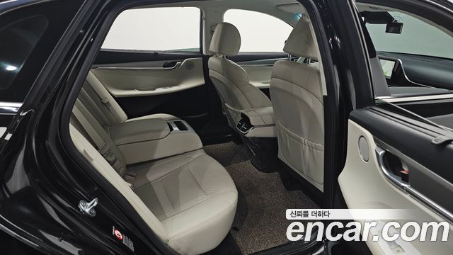 Hyundai Grandeur 2023 — photo 16
