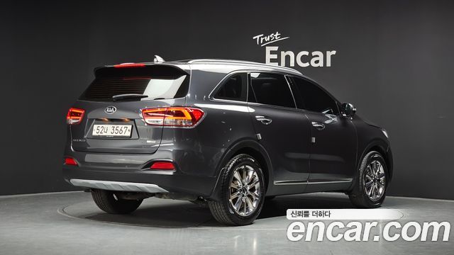 Kia Sorento 2017 — photo 2