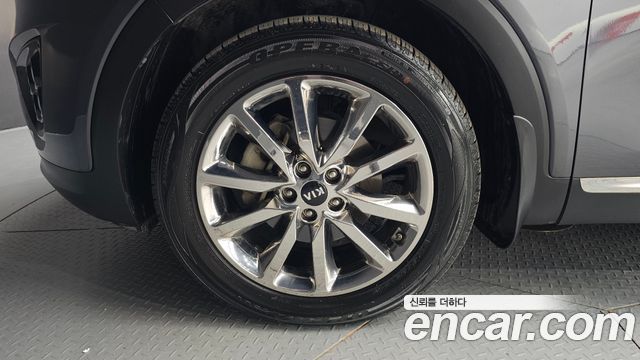 Kia Sorento 2017 — photo 5