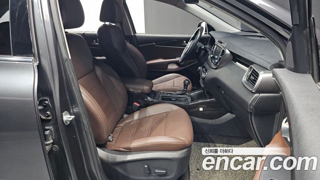 Kia Sorento 2017 — photo 16