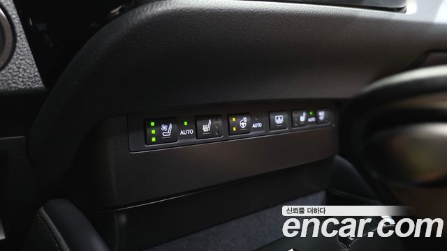 Lexus ES 2025 — photo 35