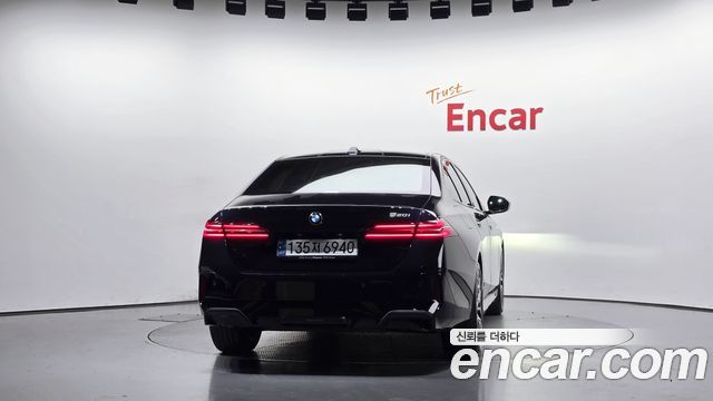 BMW 5-Series 2024 — photo 4