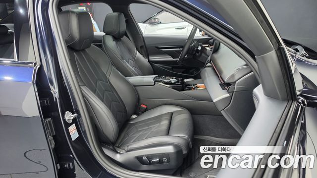 BMW 5-Series 2024 — photo 17