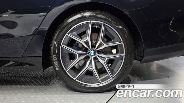 BMW 5-Series 2024 — photo 7