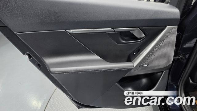 BMW 5-Series 2024 — photo 15