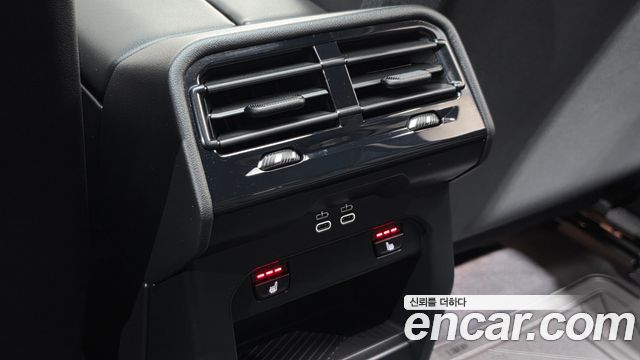 BMW 5-Series 2024 — photo 31