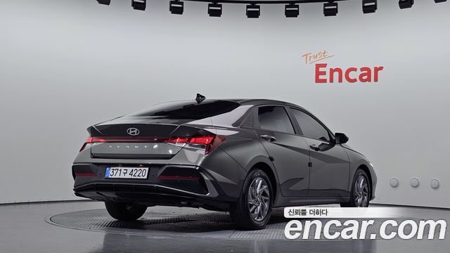 Hyundai AVANTE 2024 — photo 2