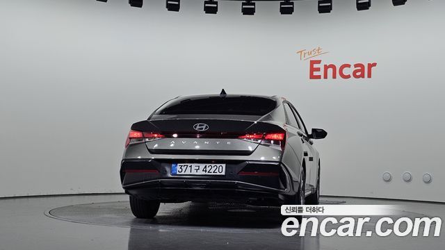 Hyundai AVANTE 2024 — photo 4