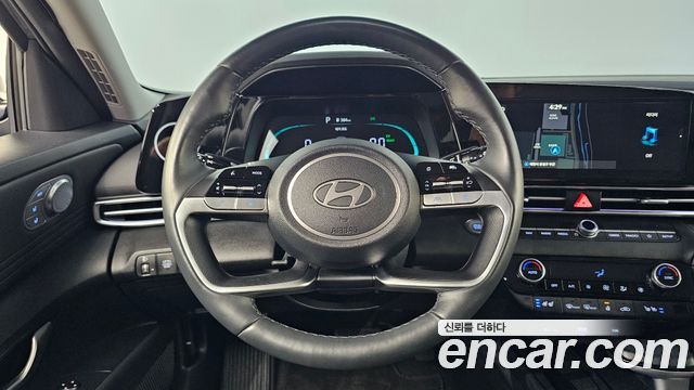 Hyundai AVANTE 2024 — photo 19