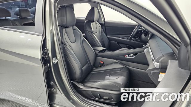 Hyundai AVANTE 2024 — photo 16