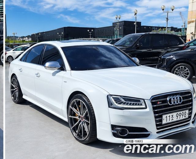 Audi S8 2015 — photo 2