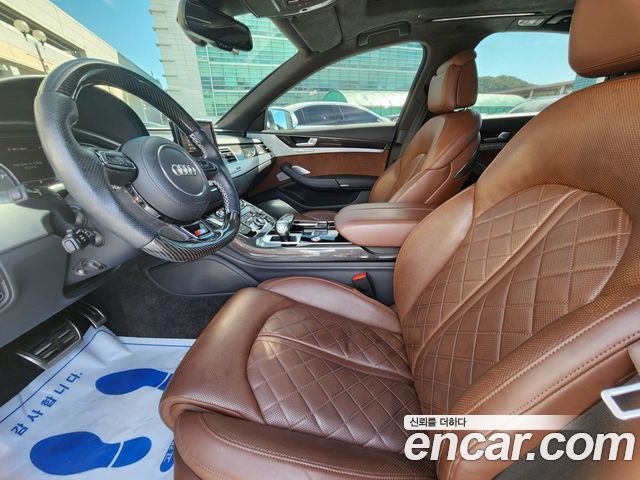 Audi S8 2015 — photo 5
