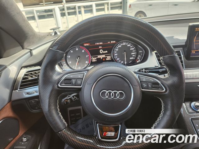 Audi S8 2015 — photo 7
