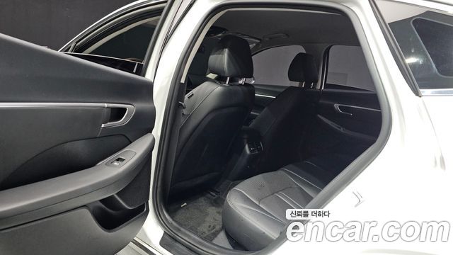 Hyundai Sonata 2020 — photo 16