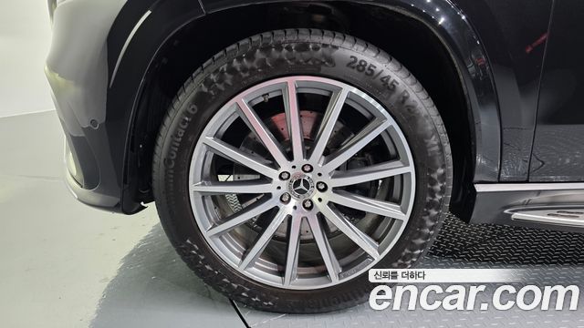 Mercedes-Benz GLS-Class 2025 — photo 5
