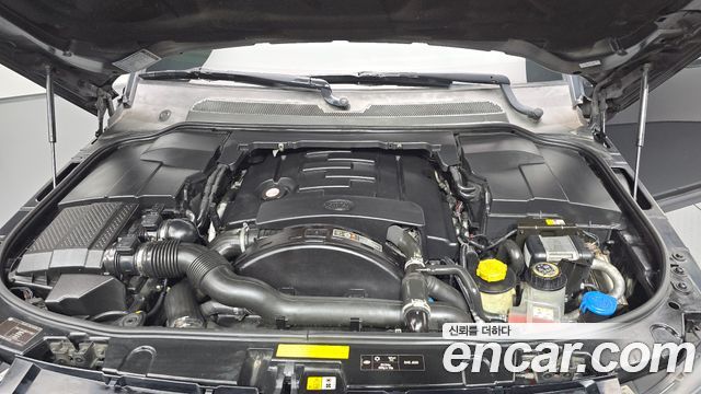 Land Rover Discovery 2014 — photo 6