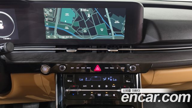 Kia Canival 2023 — photo 12