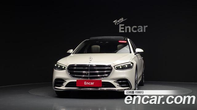 Mercedes-Benz S-Class 2023 — photo 3