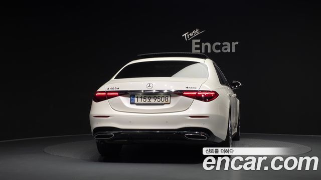 Mercedes-Benz S-Class 2023 — photo 4