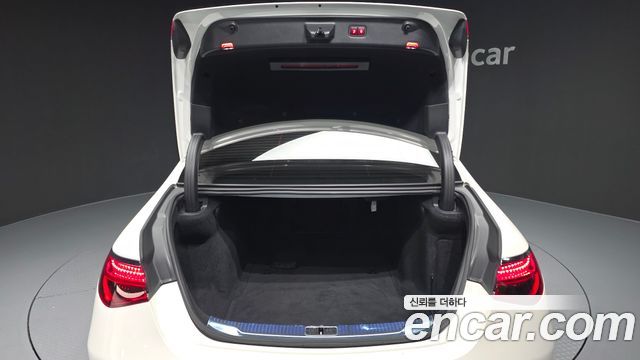 Mercedes-Benz S-Class 2023 — photo 26