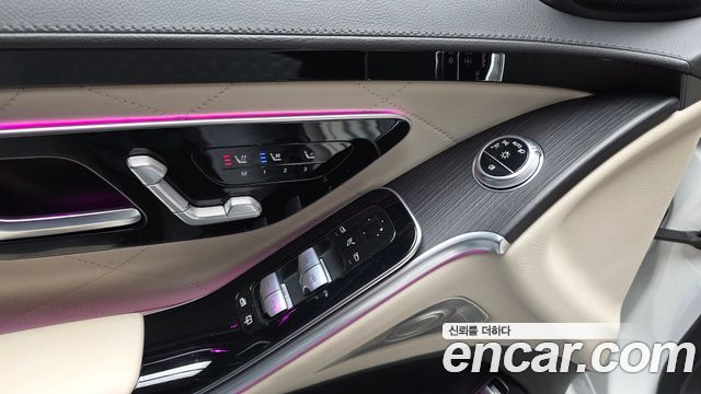 Mercedes-Benz S-Class 2023 — photo 29