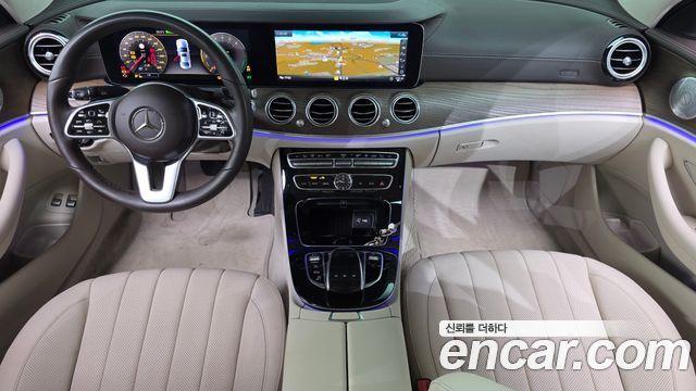 Mercedes-Benz E-Class 2020 — photo 7