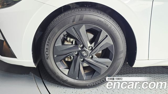 Hyundai AVANTE 2023 — photo 5