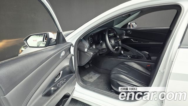 Hyundai AVANTE 2023 — photo 13