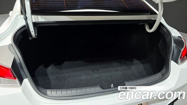 Hyundai AVANTE 2023 — photo 24