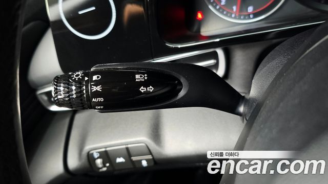 Hyundai AVANTE 2023 — photo 28