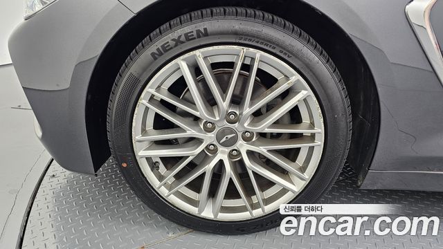 Genesis G70 2019 — photo 5